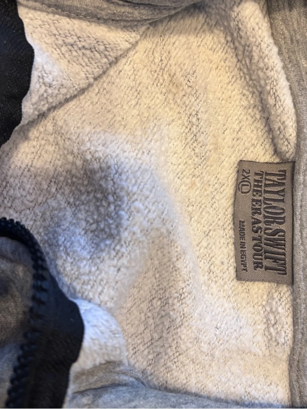 Official Taylor Swift merchandise The Eras Tour quarter zip 2XL - Picture 4 of 4